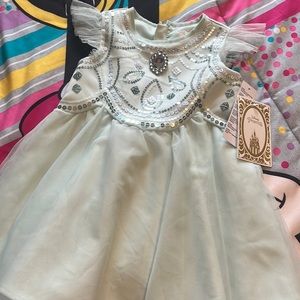 NWT jasmine inspired Disney dress size 3!!